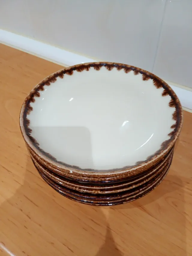 Juego de platos de cerámica