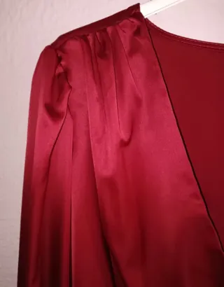 Blusa burdeos  manga larga