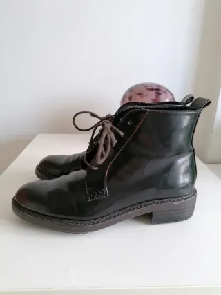 Botines de piel, Zara. T36