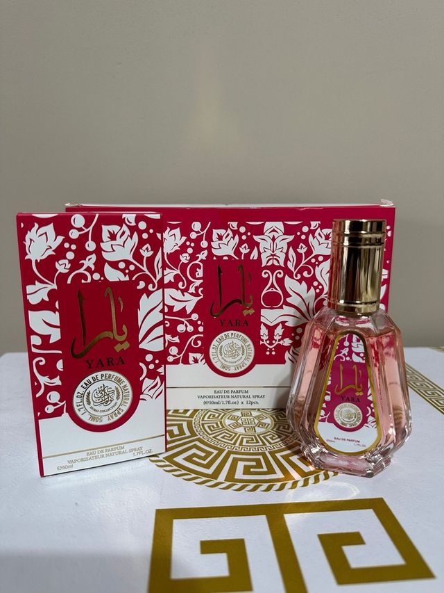 Perfume Yara CANDY caja de 12