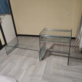 Escritorio y mesita de cristal