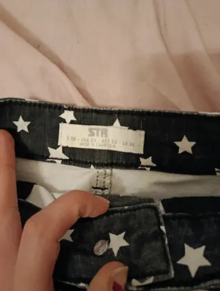 Falda vaquera negra con estrellas