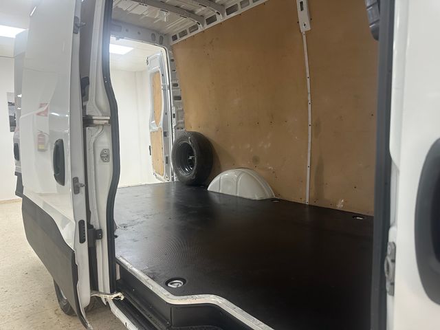 IVECO DAILY 2020 L3H2