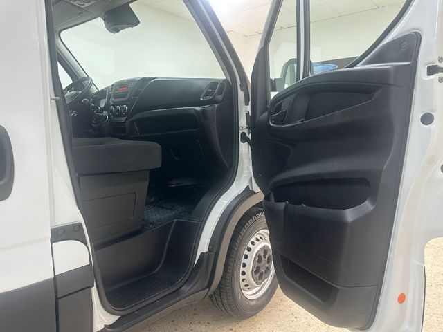 IVECO DAILY 2020 L3H2