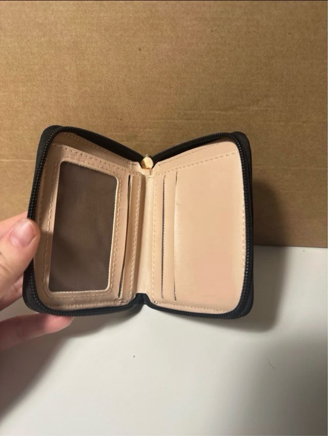 Cartera Negra Holográfica