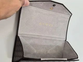 Funda gafas piel marrón Gucci