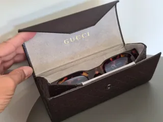 Funda gafas piel marrón Gucci