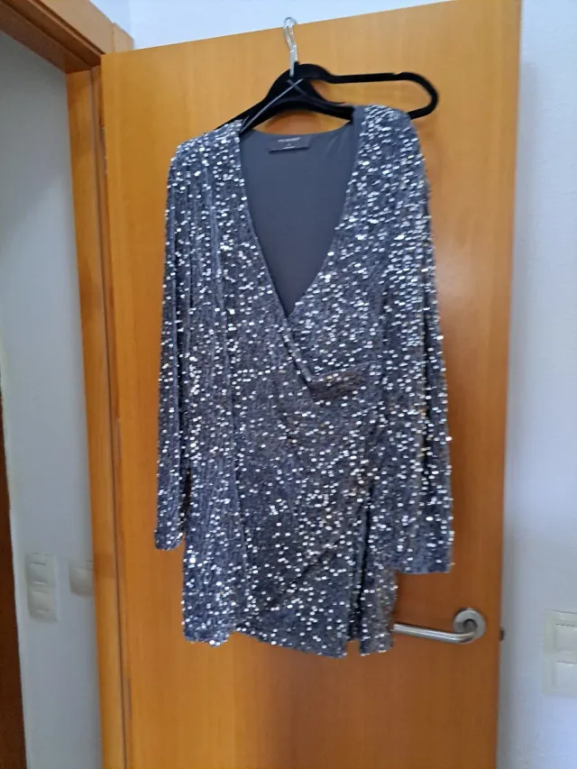 Vestido fiesta lentejuelas gris/plata