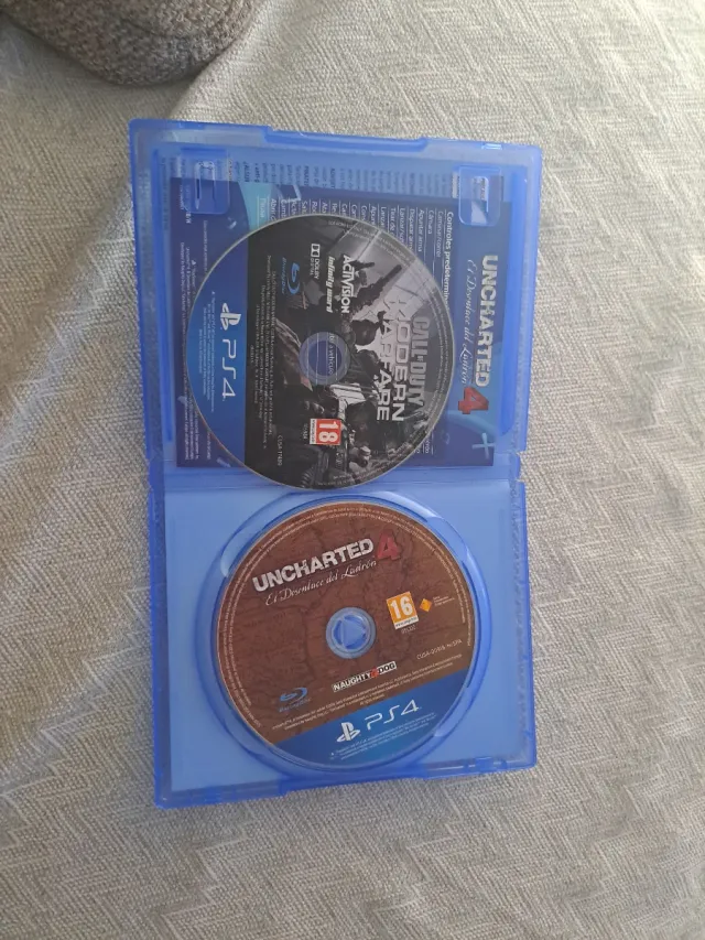 Uncharted 4 y call of duty modern warfare PS4
