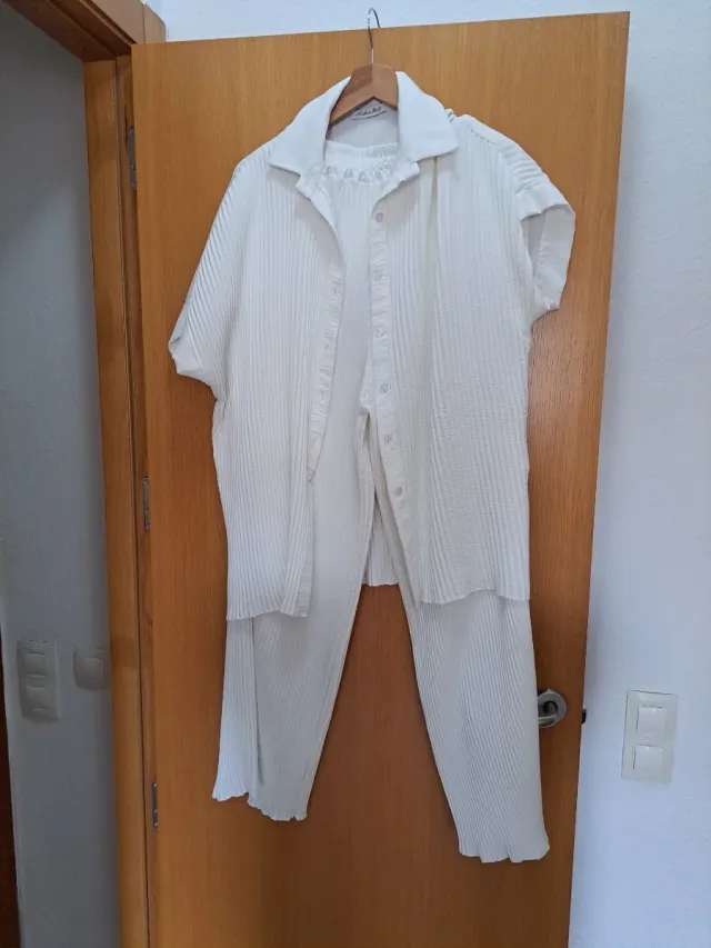 Conjunto pantalón y blusa plisado