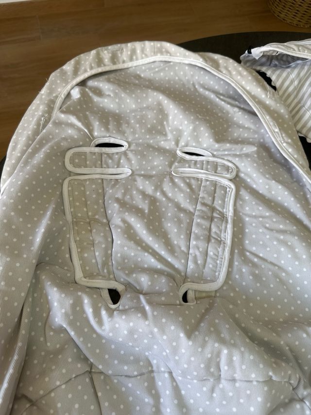 Funda Bugaboo Bee Paseos de Bebé