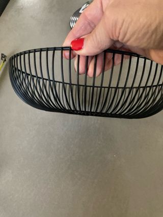 Portafrutta in acciaio nero