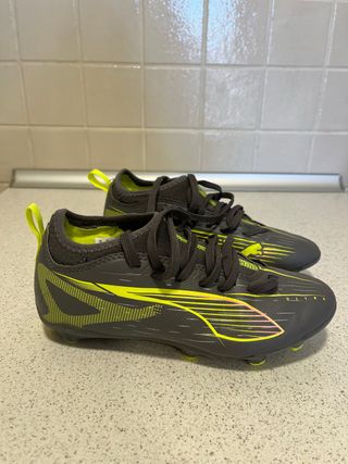 Zapatillas Fútbol Puma Gris y Amarillo