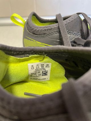 Zapatillas Fútbol Puma Gris y Amarillo