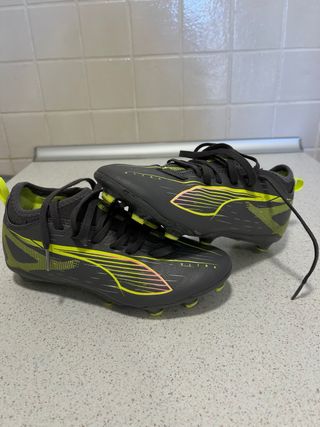 Zapatillas Fútbol Puma Gris y Amarillo