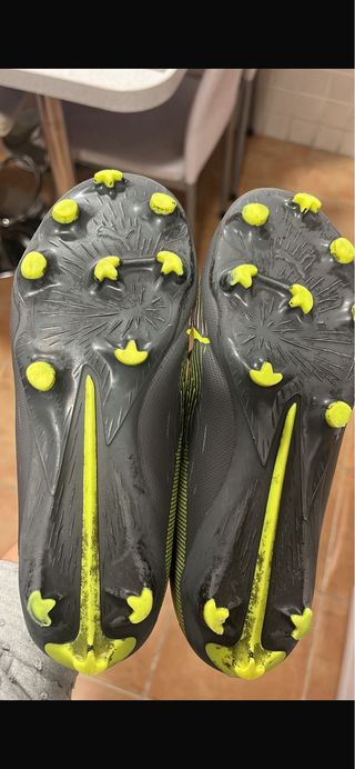 Zapatillas Fútbol Puma Gris y Amarillo