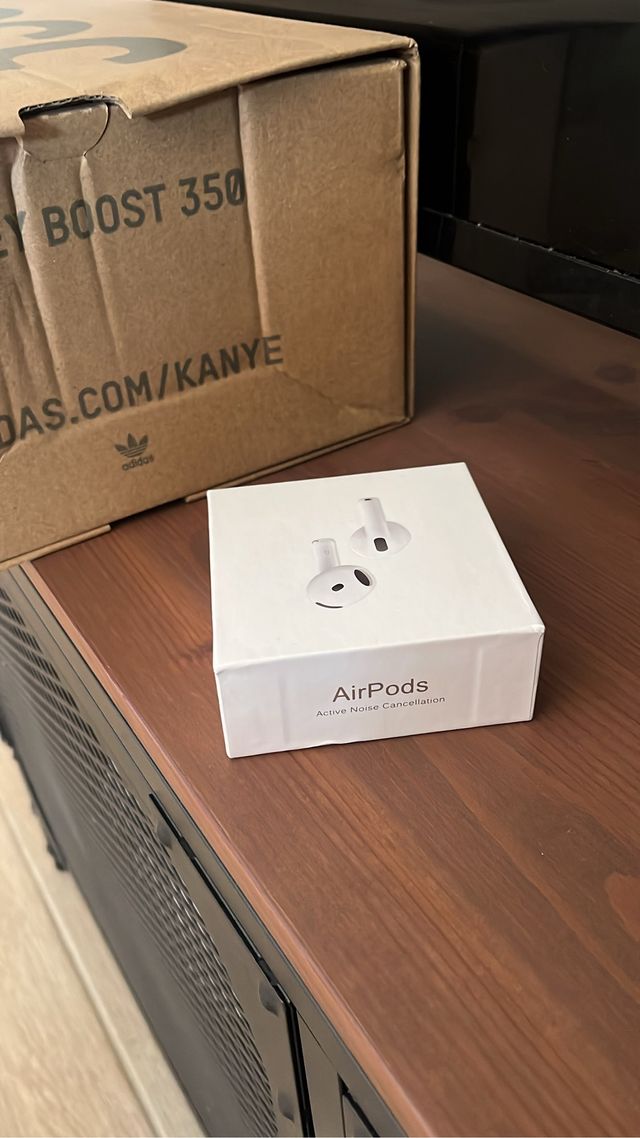 Auriculares AirPods 4 Blancos