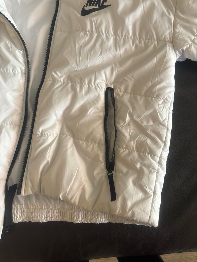 Piumino Nike Bianco con Cappuccio