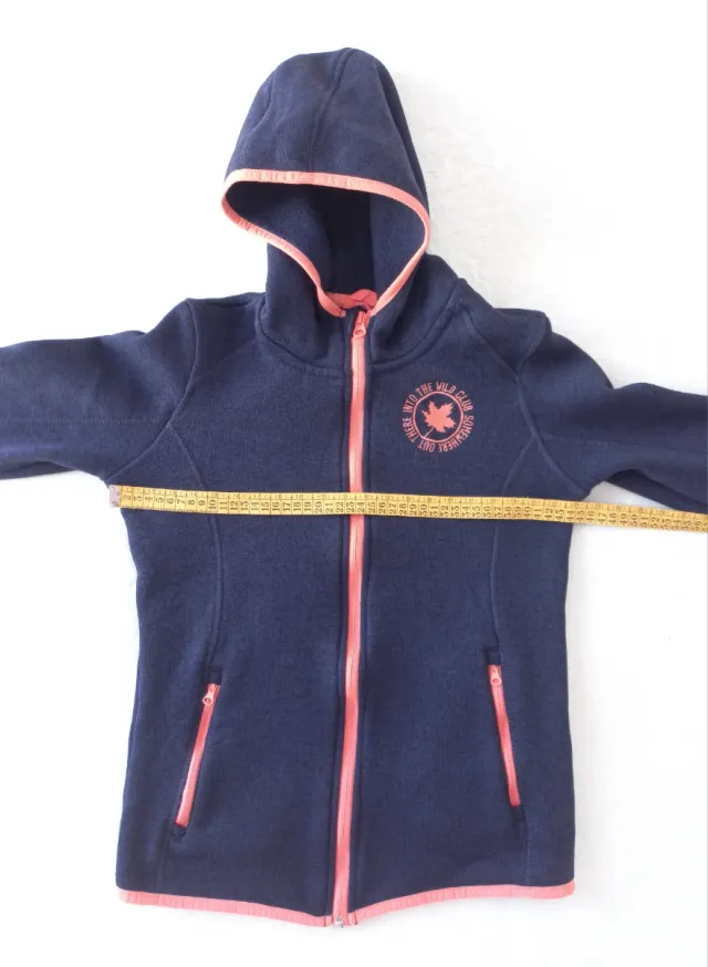 Giubbotto in pile con cappuccio