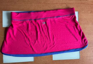 Falda deportiva rosa y azul sin estrenar