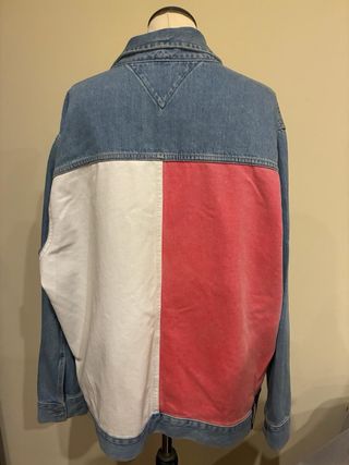 Cazadora vaquera Tommy Jeans Talla L
