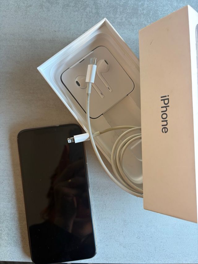 Vendo IPhone XR 64GB