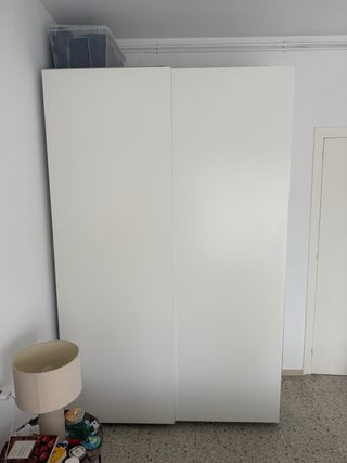 Armadi Ikea con porte scorrevoli