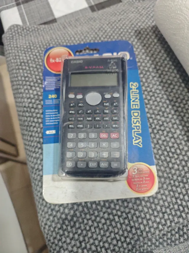 Calculadora Casio fx-82