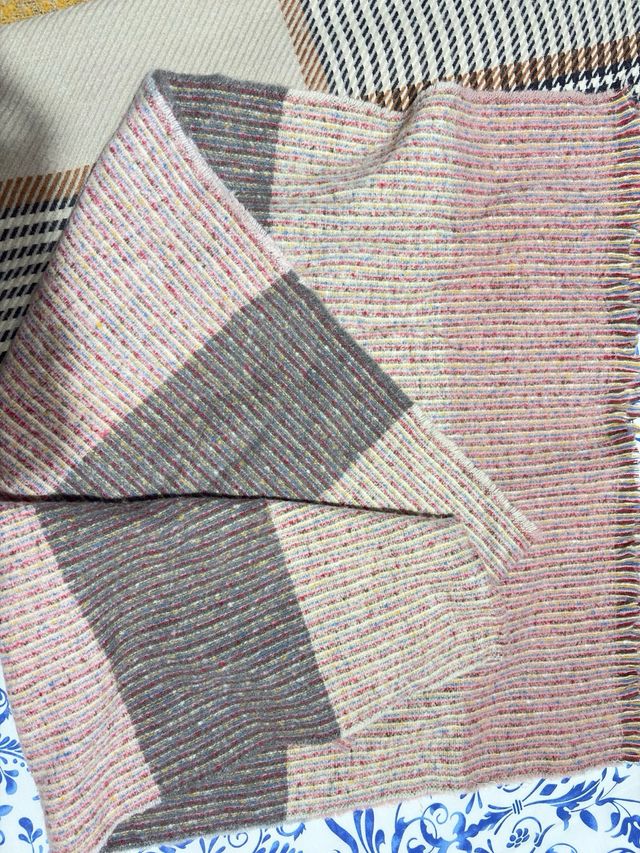 Bufandas de tela multicolor