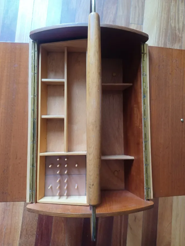 Costurero escandinavo Mid-Century original