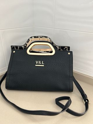 Bolso Victorio & Lucchino Negro y Dorado