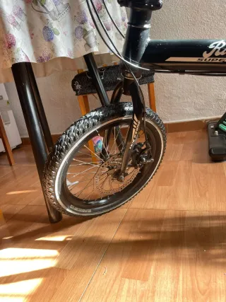 Bicicleta Plegable Negra Riscko