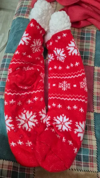 Calzini invernali con fiocchi di neve