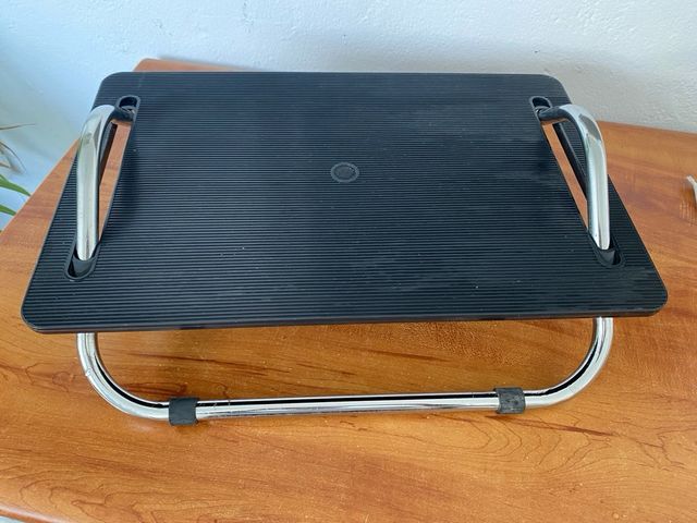 Reposapiés Ikea Dagotto