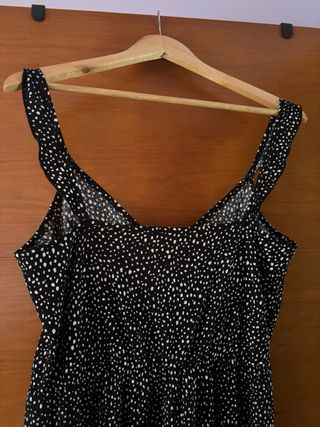 Mono largo lunares Stradivarius