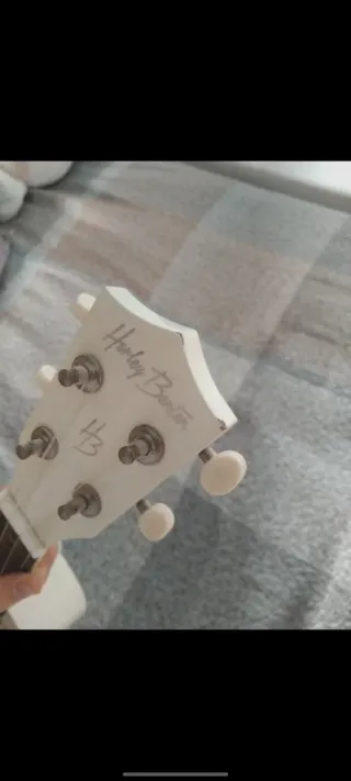 Ukelele Blanco Harley Benton