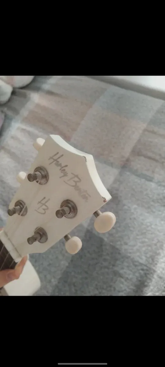 Ukelele Blanco Harley Benton