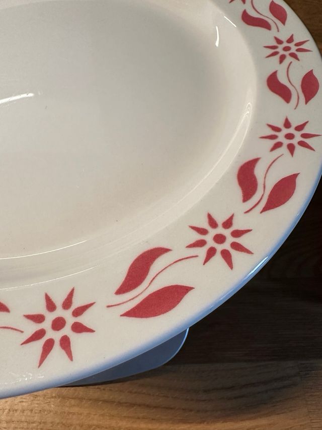 Piatto portata decorato rosa