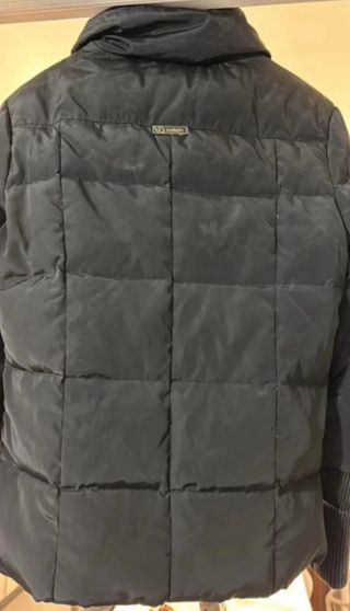 Giubbino donna nero con zip asimmetrica