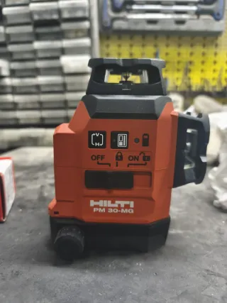 Nivel láser Hilti PM 30-MG luz verde