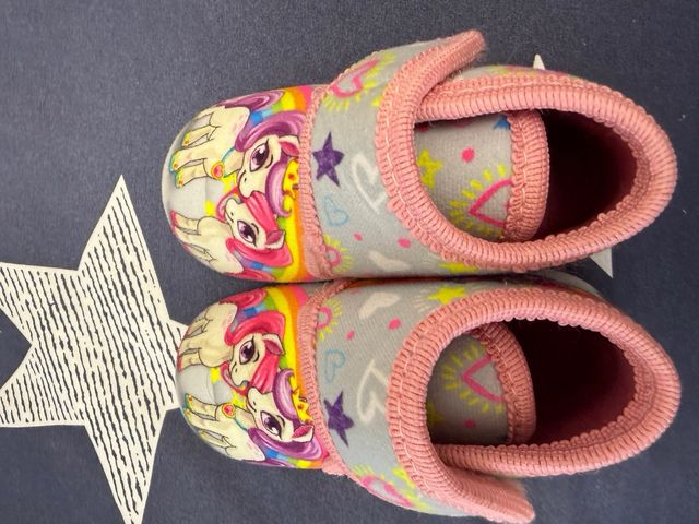 Zapatillas niña unicornio talla 24 nuevas