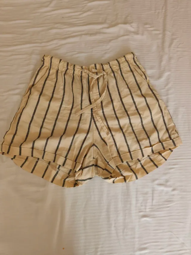 Pantalones cortos Uniqlo rayas beige/negro
