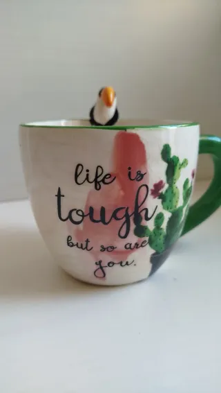 Tazza con cactus e scritta life is tough