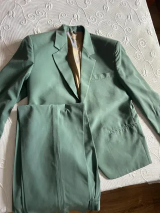 Traje completo verde