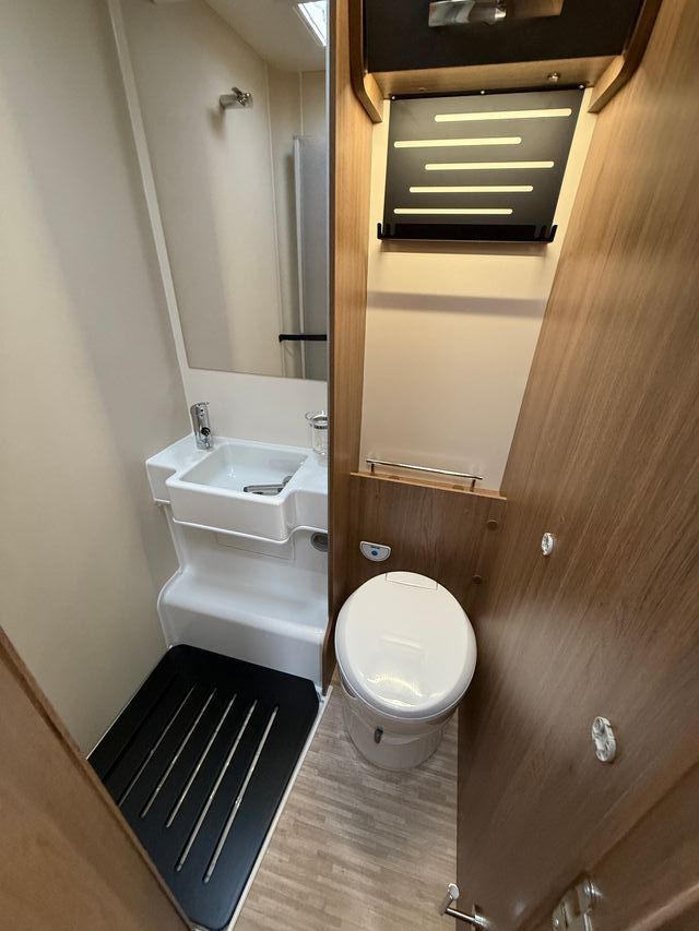 Autocaravana Perfilada Elnagh Baron 531