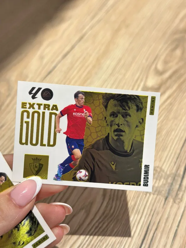 Cromo liga 25/26 Extra Gold Panini