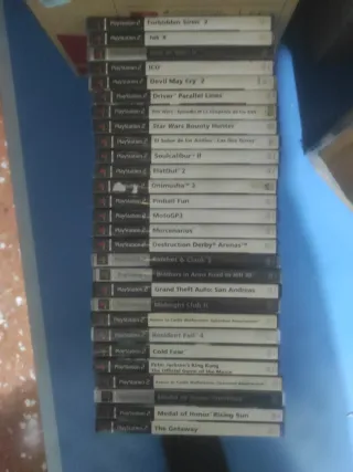 Pacchetto 20 Giochi PS2, ottimo prezzo per il set completo