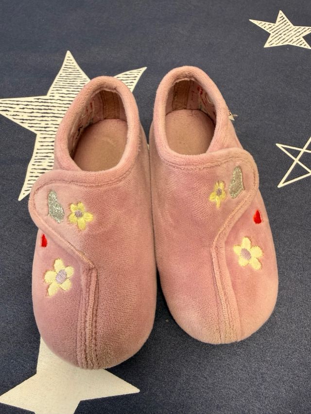 Zapatillas niña unicornio rosa talla 29