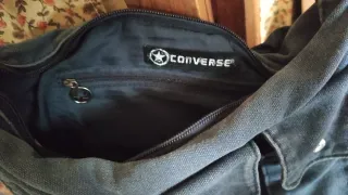 Bolso Converse negro (gris)