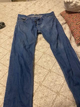 Pantalón vaquero Pull&Bear hombre talla 42